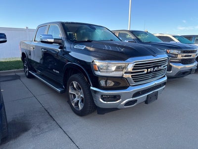 2019 RAM 1500 Laramie Crew Cab 4x4 5'7' Box