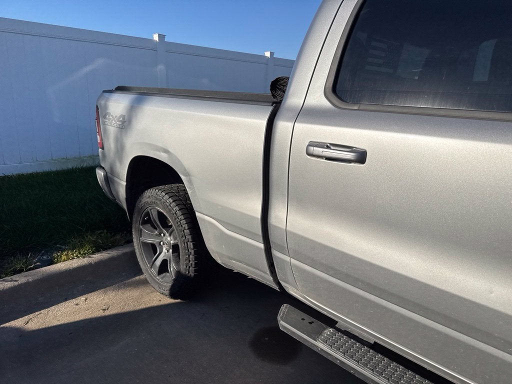 2020 RAM 1500 Big Horn Crew Cab 4x4 6'4' Box