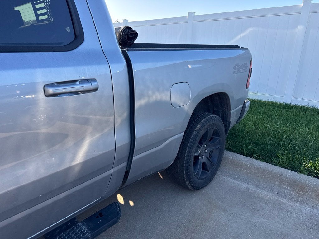 2020 RAM 1500 Big Horn Crew Cab 4x4 6'4' Box