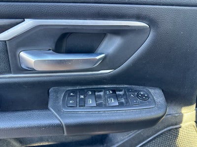 2020 RAM 1500 Big Horn Crew Cab 4x4 6'4' Box
