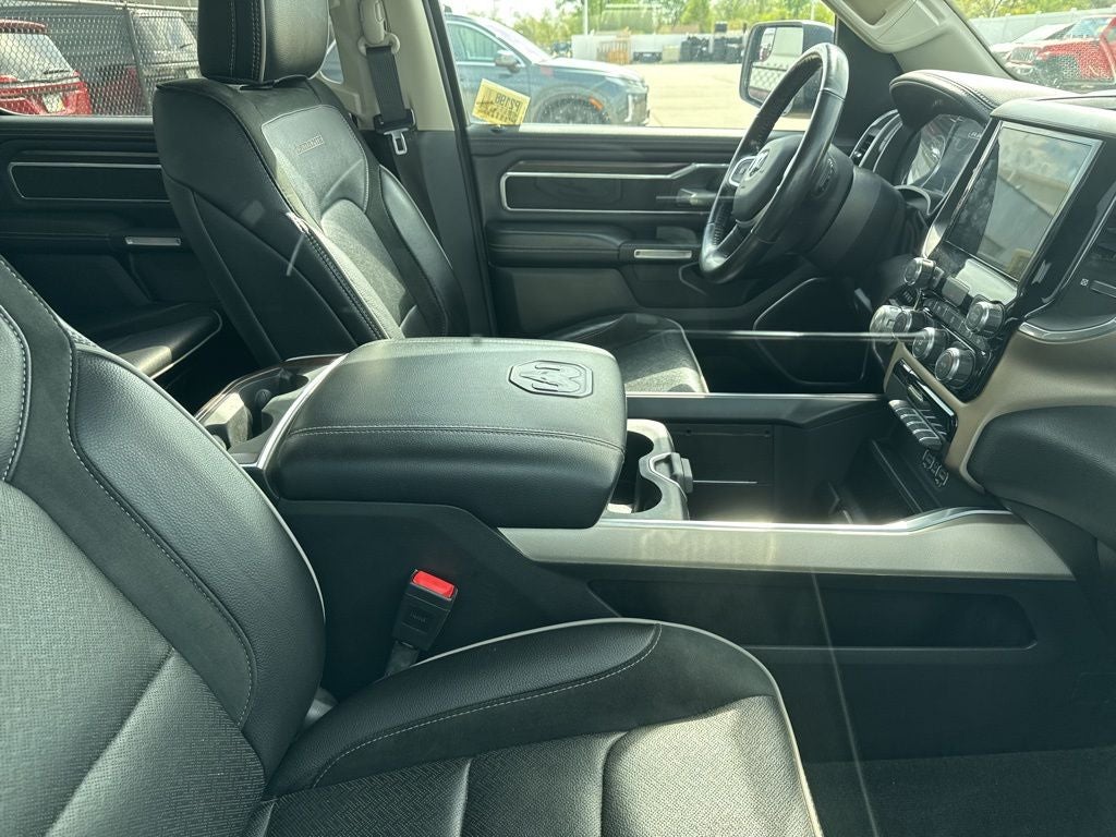 2022 RAM 1500 Laramie Crew Cab 4x4 6'4' Box