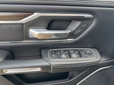 2022 RAM 1500 Laramie Crew Cab 4x4 6'4' Box