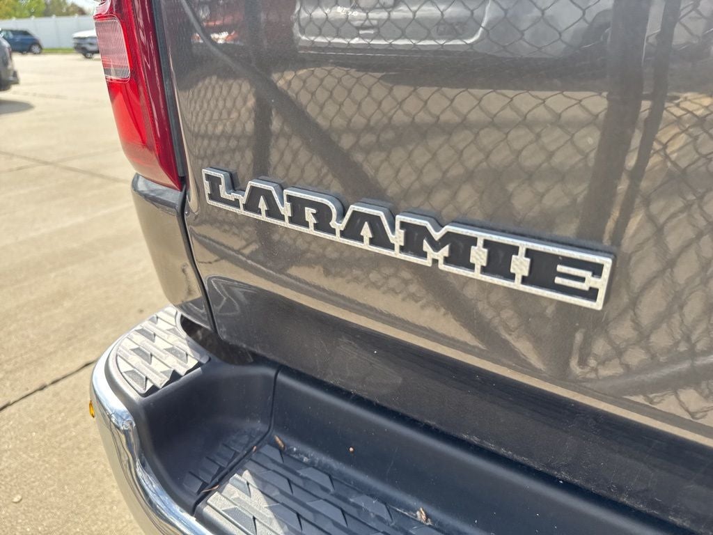 2022 RAM 1500 Laramie Crew Cab 4x4 6'4' Box