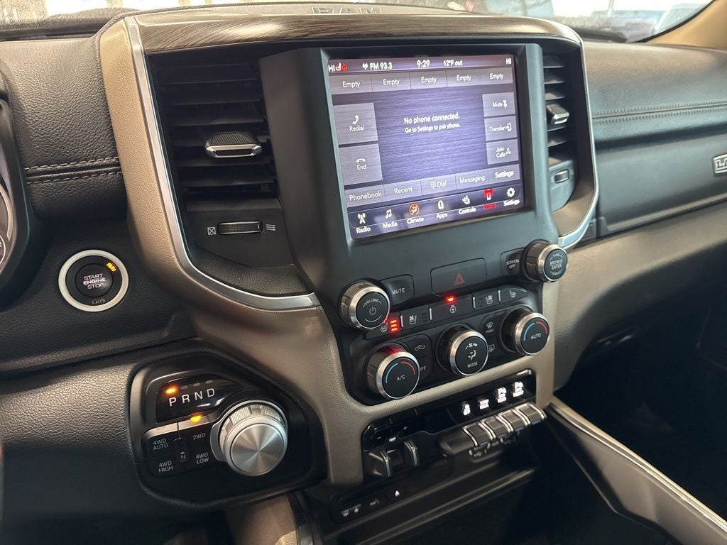 2019 RAM 1500 Laramie Crew Cab 4x4 6'4' Box