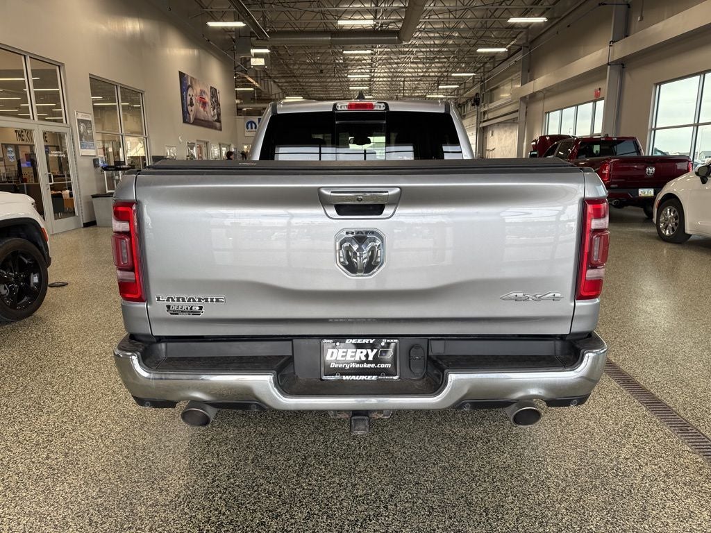 2019 RAM 1500 Laramie Crew Cab 4x4 6'4' Box