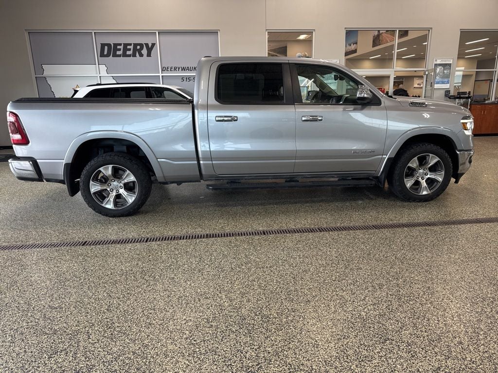 2019 RAM 1500 Laramie Crew Cab 4x4 6'4' Box