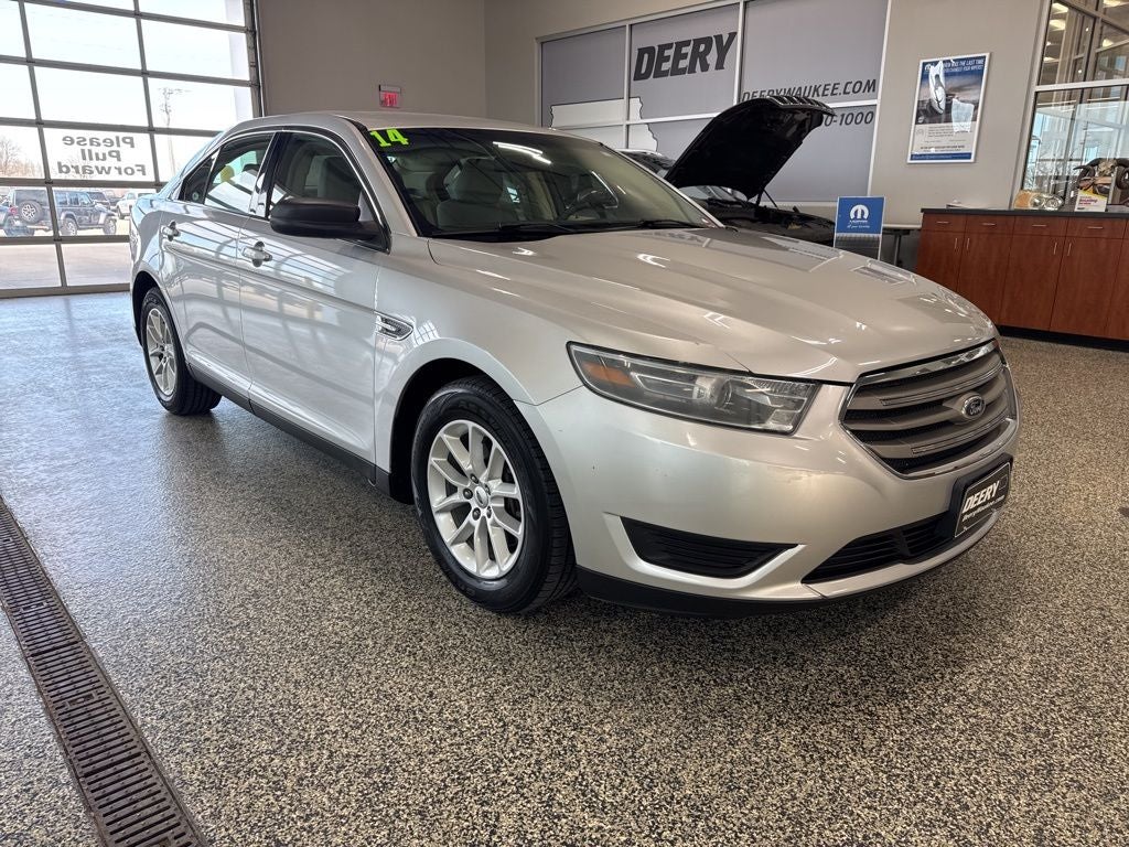 2014 Ford Taurus SE