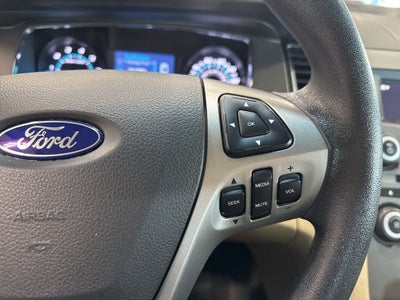 2014 Ford Taurus SE