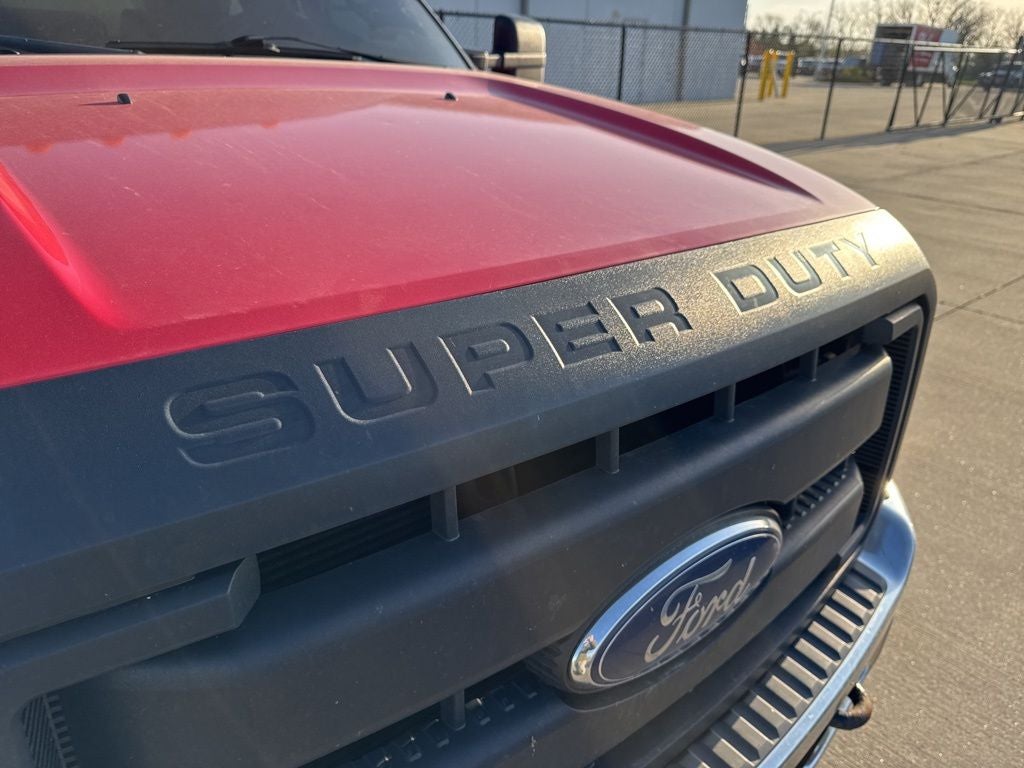 2013 Ford F-550 Chassis XL DRW