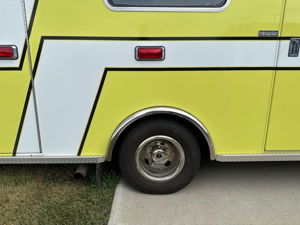 2007 Ford E-450 Cutaway Base