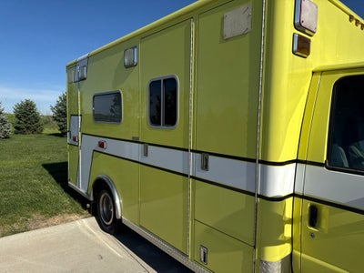 2007 Ford E-450 Cutaway Base