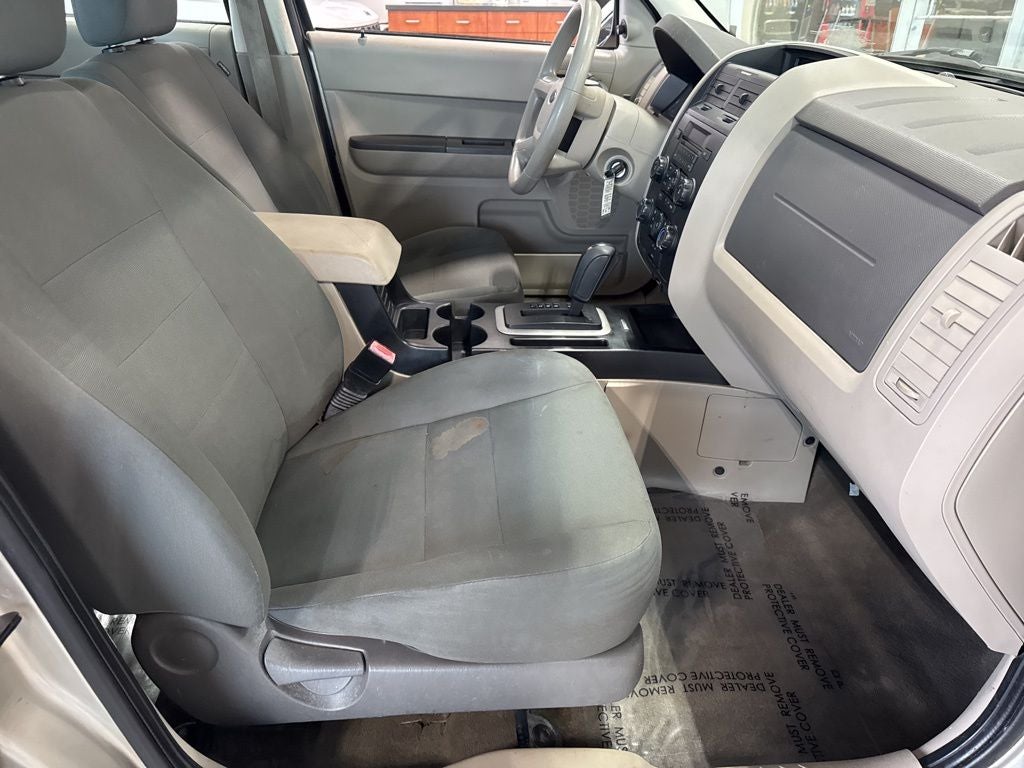 2010 Ford Escape XLS