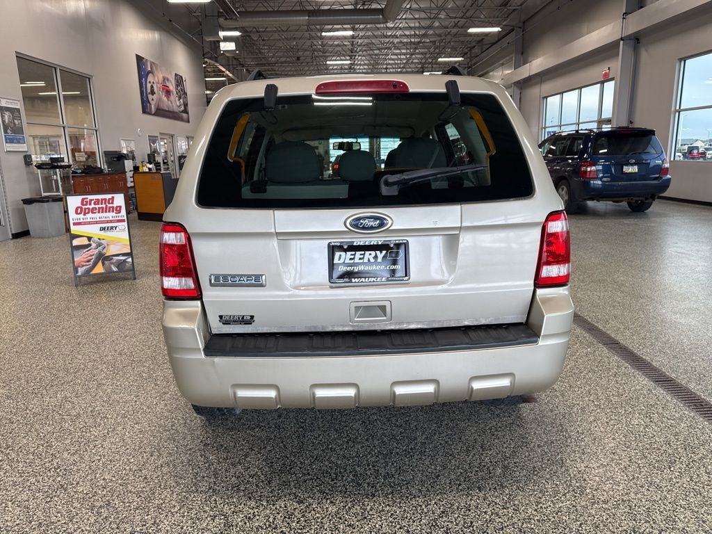 2010 Ford Escape XLS