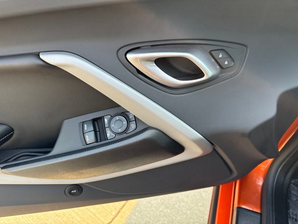 2023 Chevrolet Camaro RWD Convertible LT1