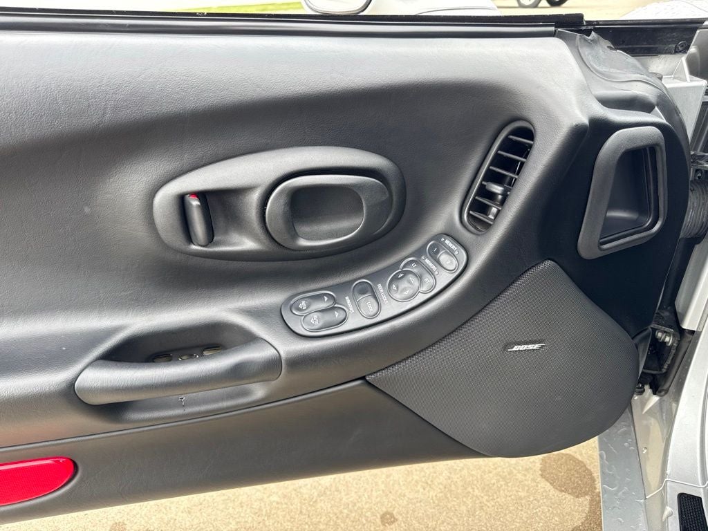 2001 Chevrolet Corvette Base