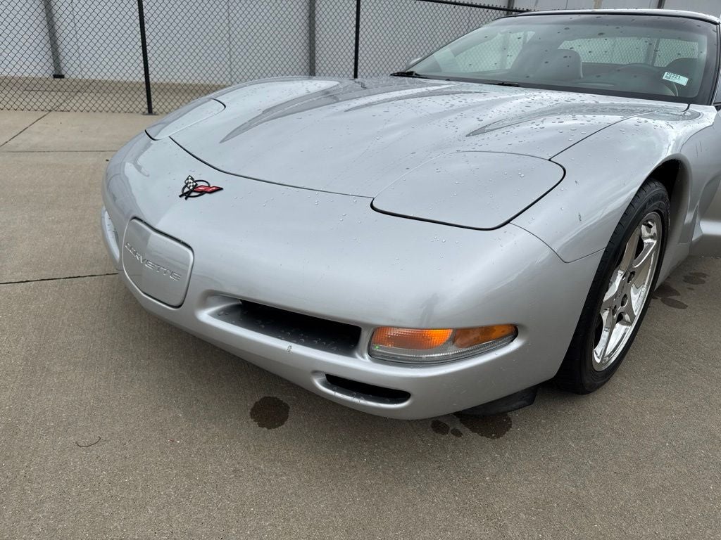 2001 Chevrolet Corvette Base