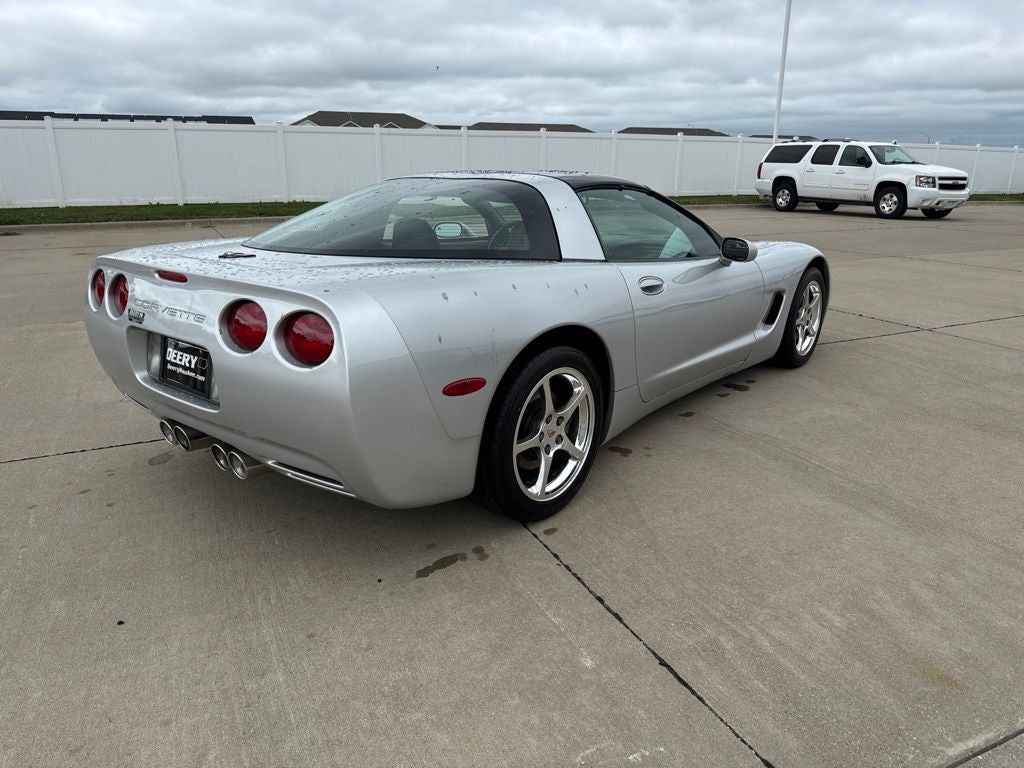 2001 Chevrolet Corvette Base