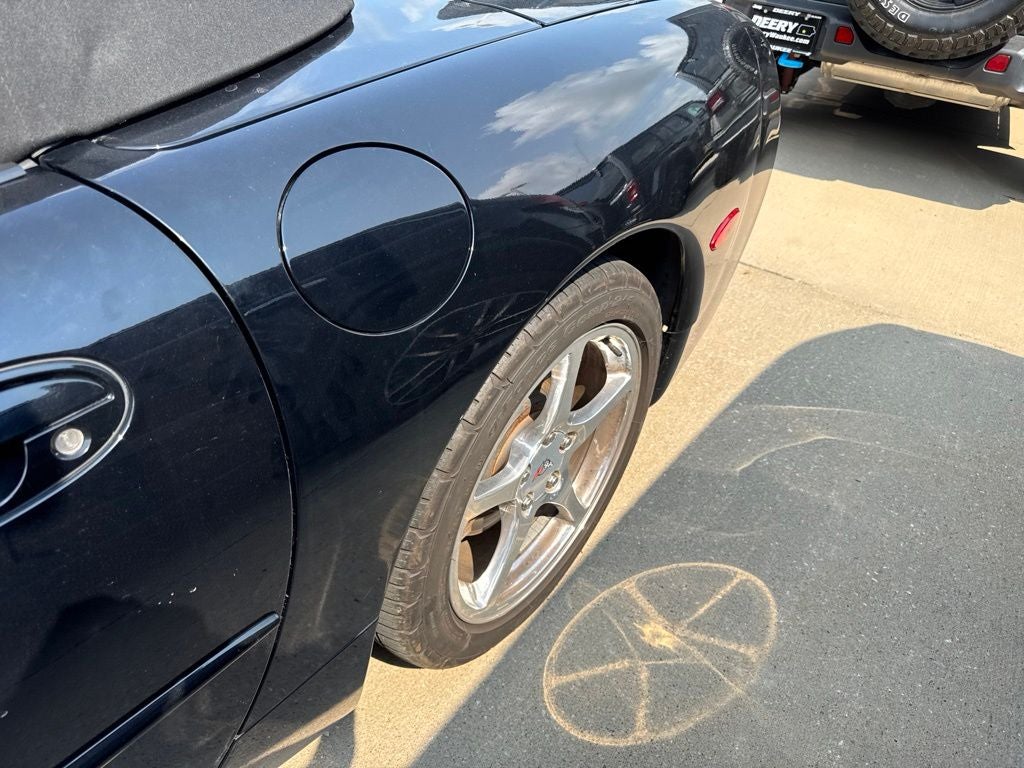 2003 Chevrolet Corvette Base