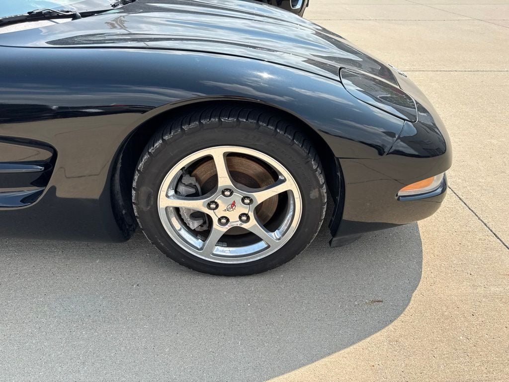 2003 Chevrolet Corvette Base