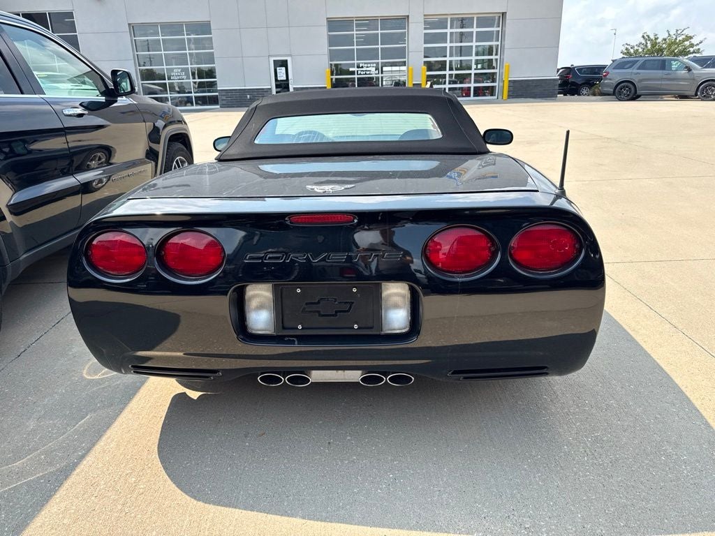 2003 Chevrolet Corvette Base