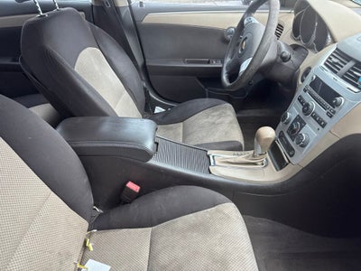 2011 Chevrolet Malibu LS 1LS