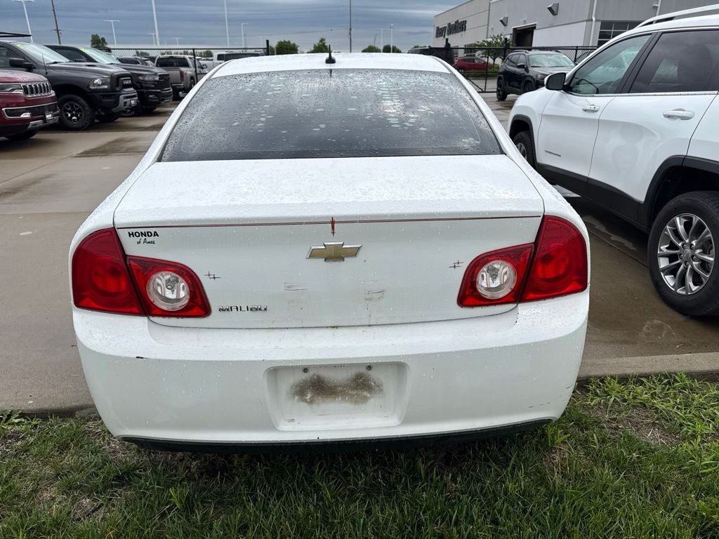 2011 Chevrolet Malibu LS 1LS
