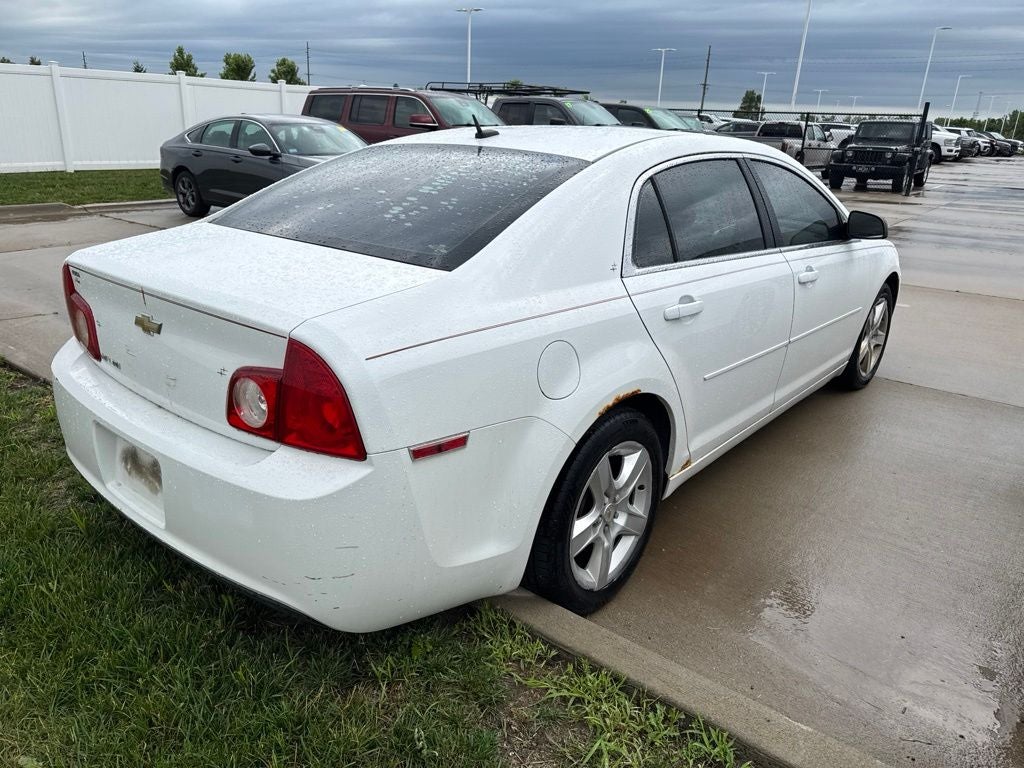 2011 Chevrolet Malibu LS 1LS