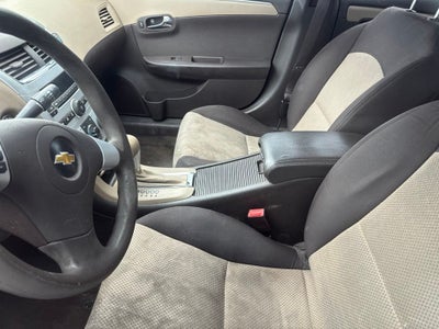 2011 Chevrolet Malibu LS 1LS