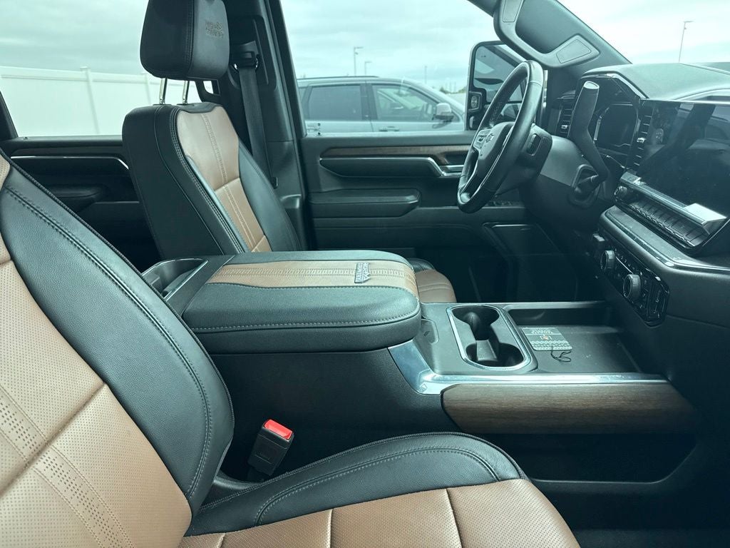 2024 Chevrolet Silverado 3500HD 4WD Crew Cab Standard Bed High Country