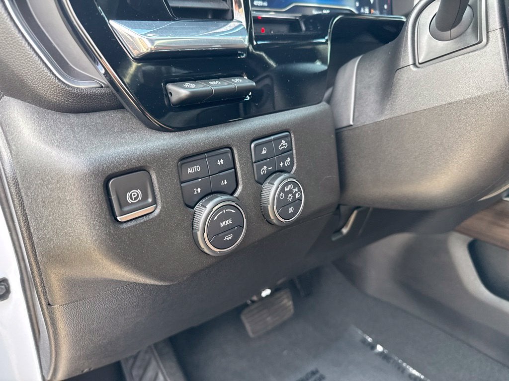 2024 Chevrolet Silverado 3500HD 4WD Crew Cab Standard Bed High Country
