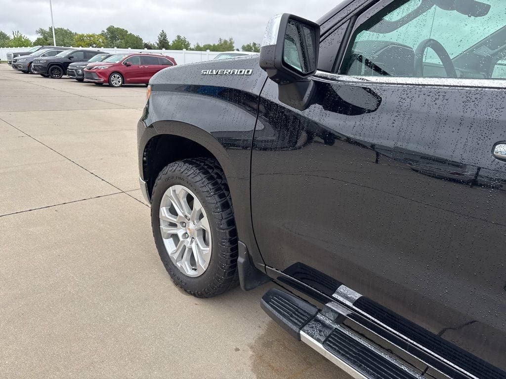 2024 Chevrolet Silverado 1500 4WD Crew Cab Short Bed LTZ