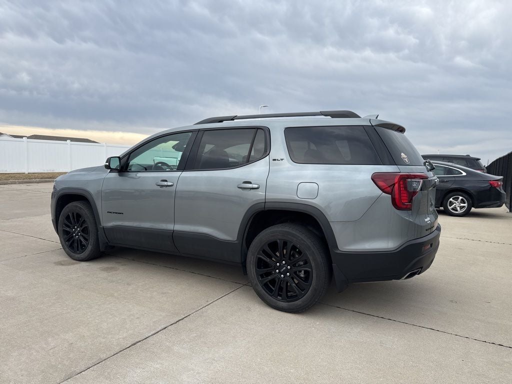 2023 GMC Acadia AWD SLT