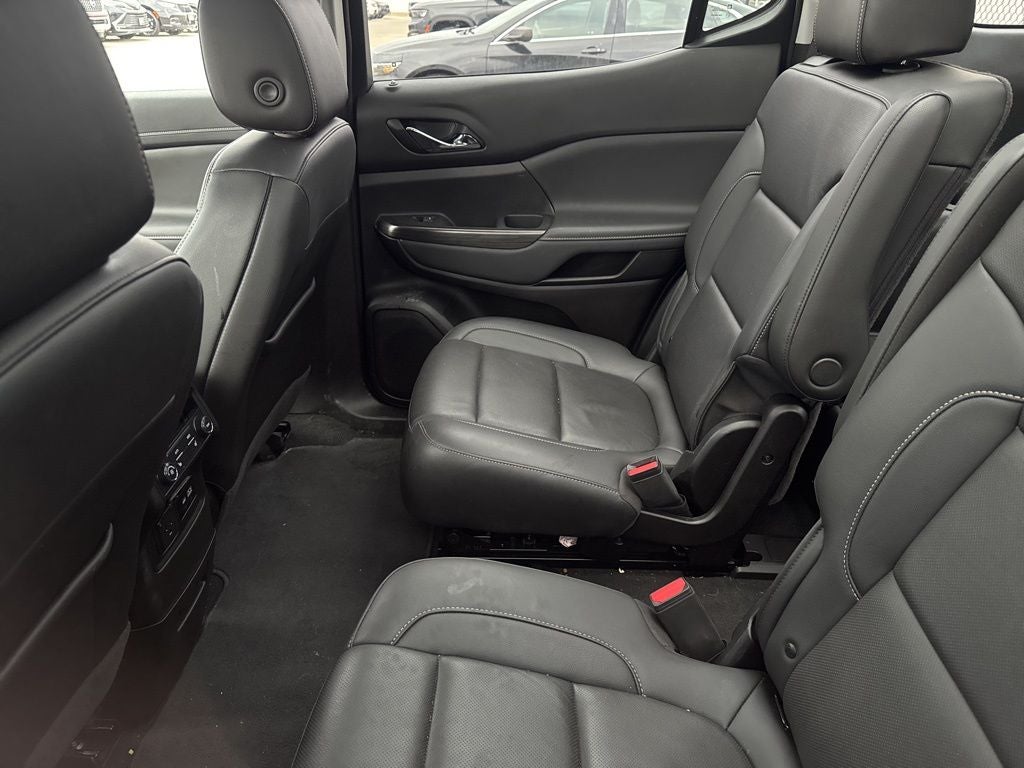 2023 GMC Acadia AWD SLT