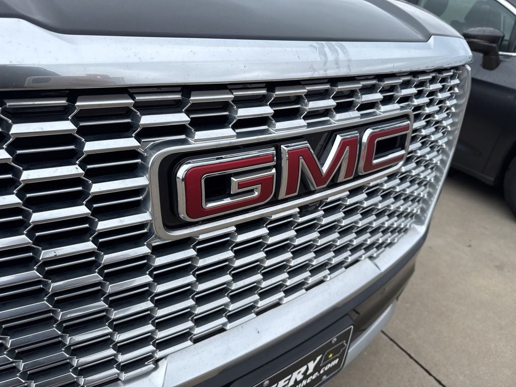 2021 GMC Yukon 4WD Denali
