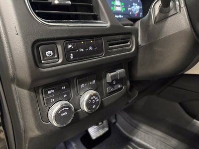 2024 GMC Yukon XL 4WD SLE