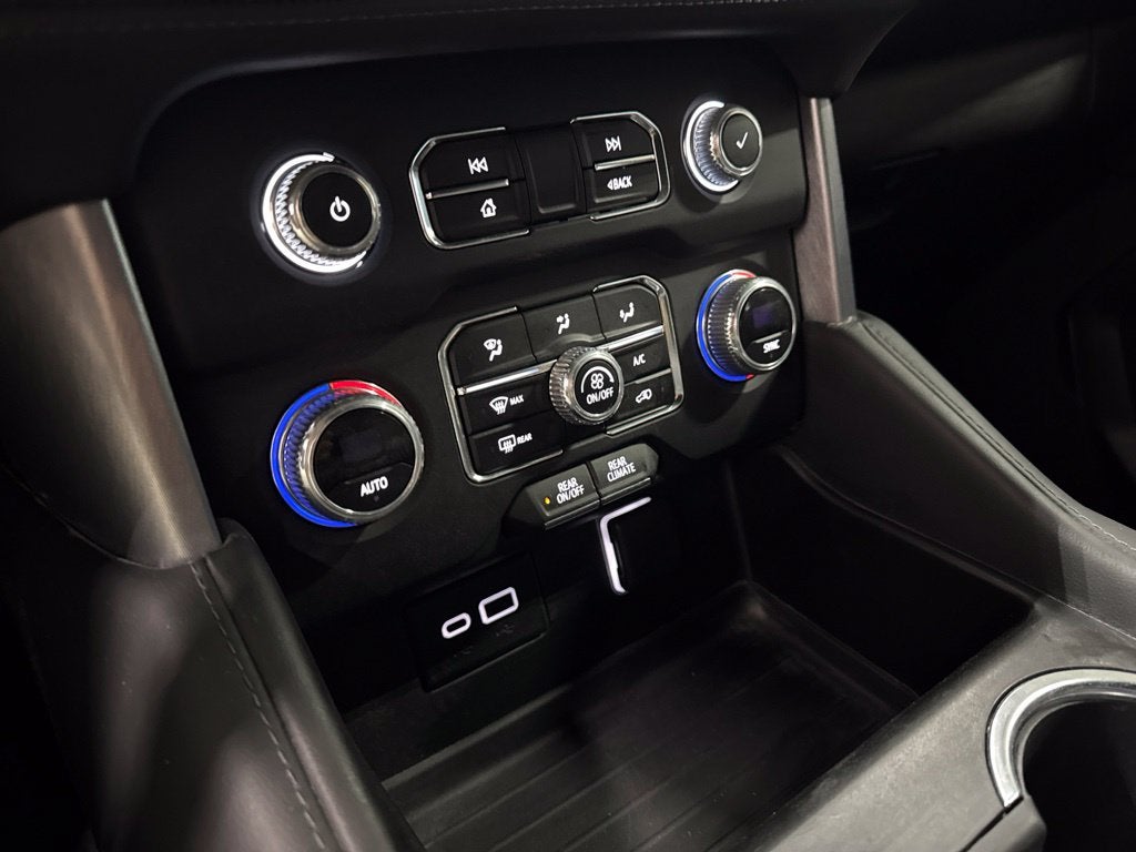 2024 GMC Yukon XL 4WD SLE