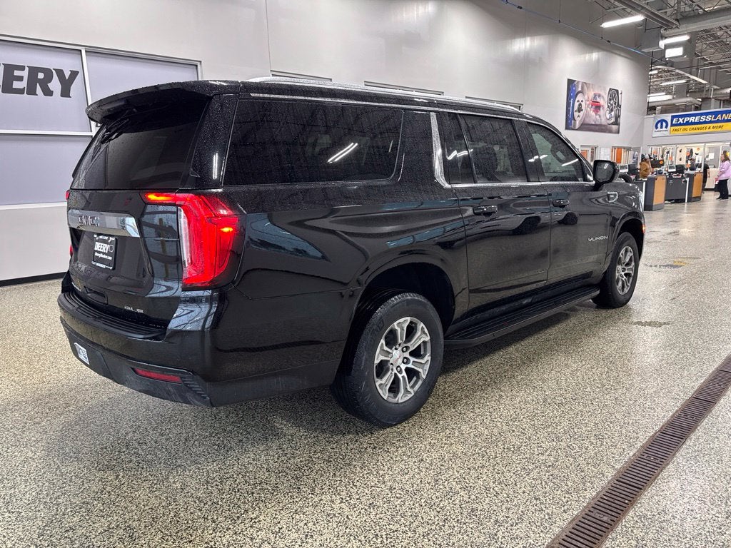 2024 GMC Yukon XL 4WD SLE