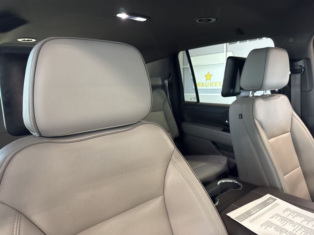 2023 GMC Yukon XL 4WD SLT