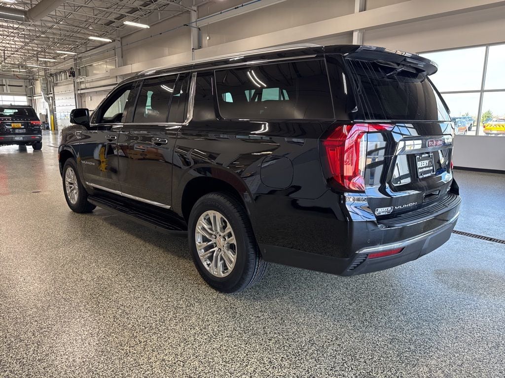2023 GMC Yukon XL 4WD SLT