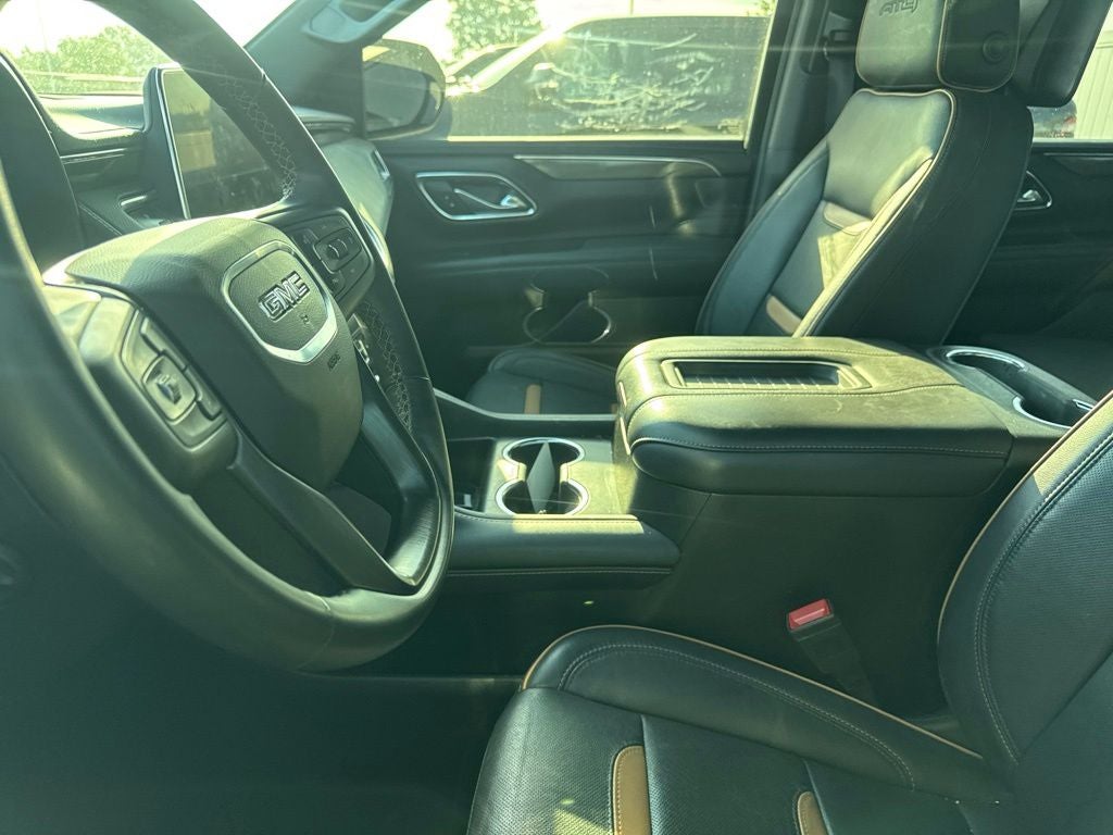 2023 GMC Yukon XL 4WD AT4