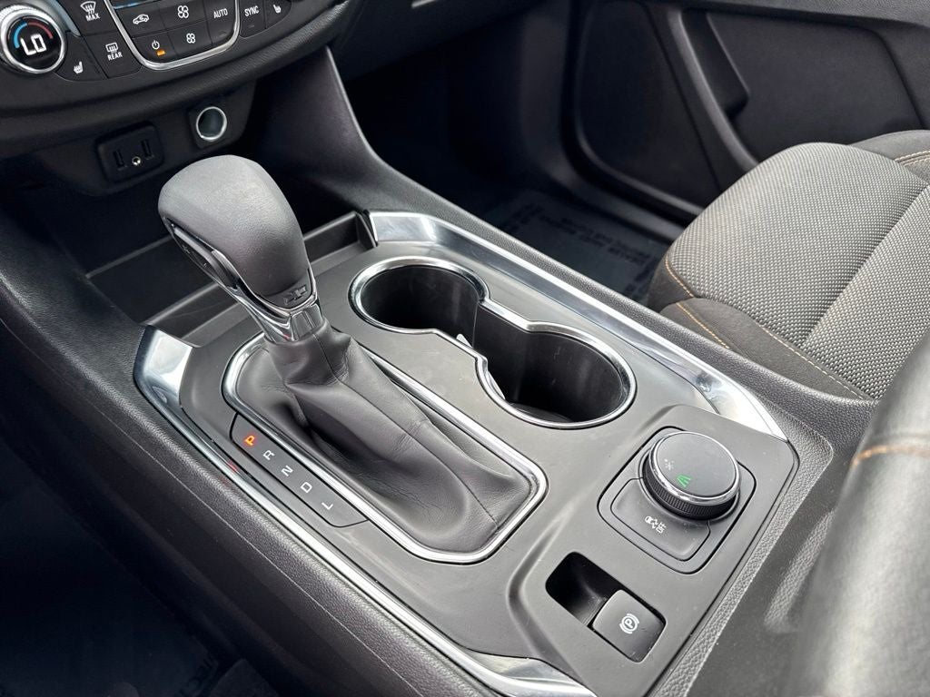 2021 Chevrolet Traverse FWD LT Cloth