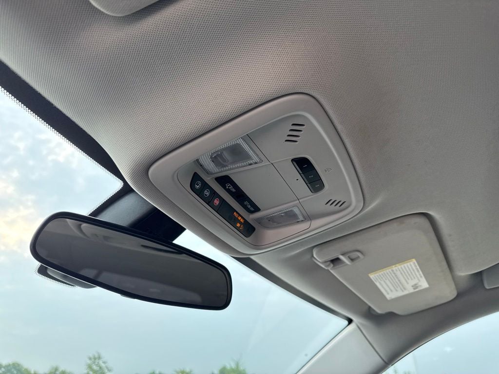 2021 Chevrolet Traverse FWD LT Cloth