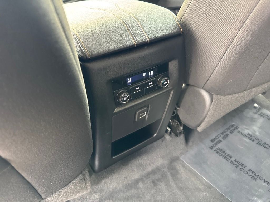 2021 Chevrolet Traverse FWD LT Cloth