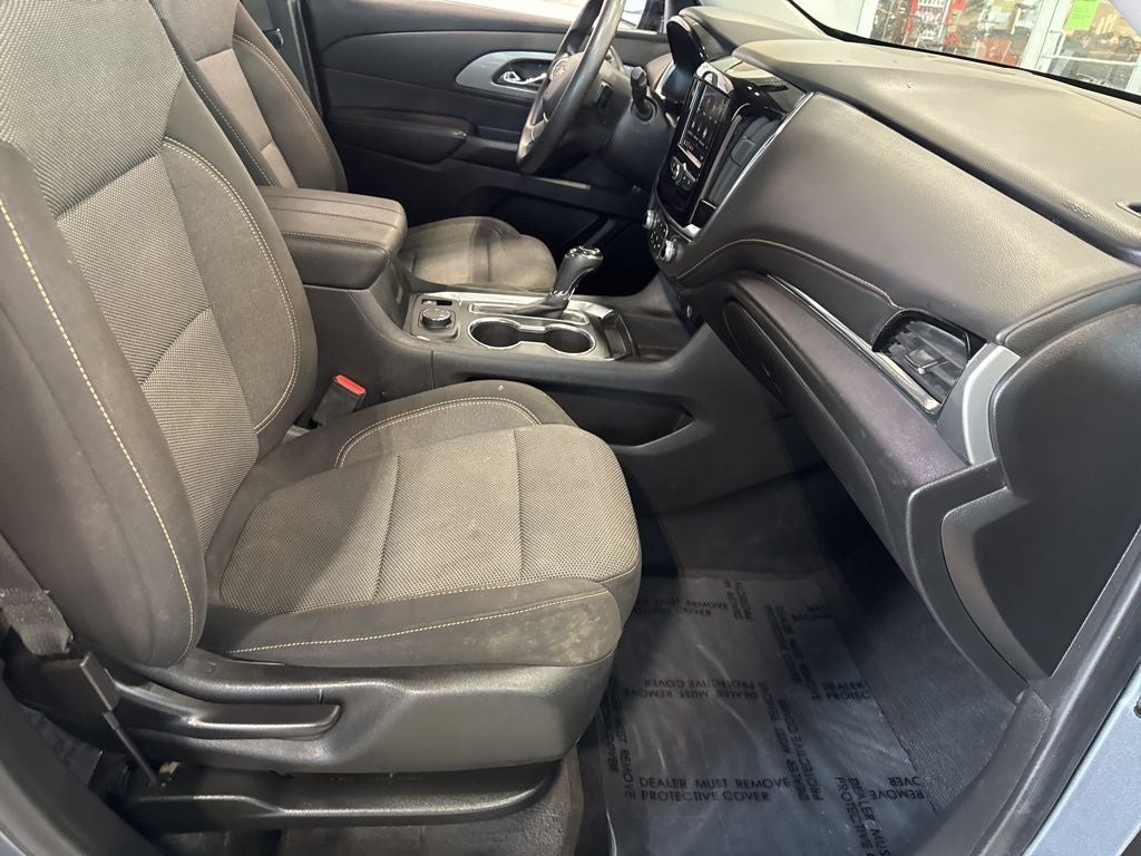 2020 Chevrolet Traverse AWD LS