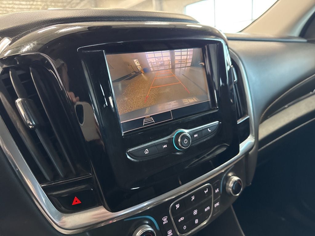 2020 Chevrolet Traverse AWD LS