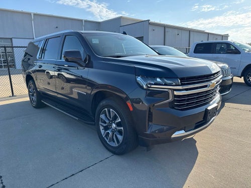 2023 Chevrolet Suburban 4WD LT