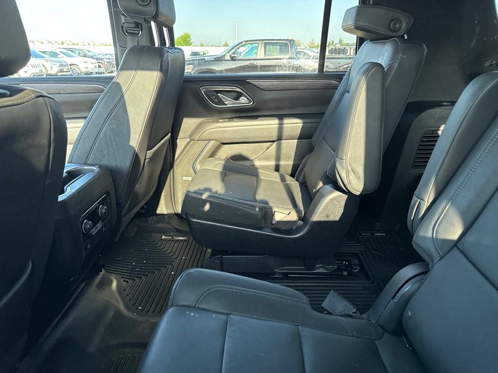 2023 Chevrolet Suburban 4WD LT