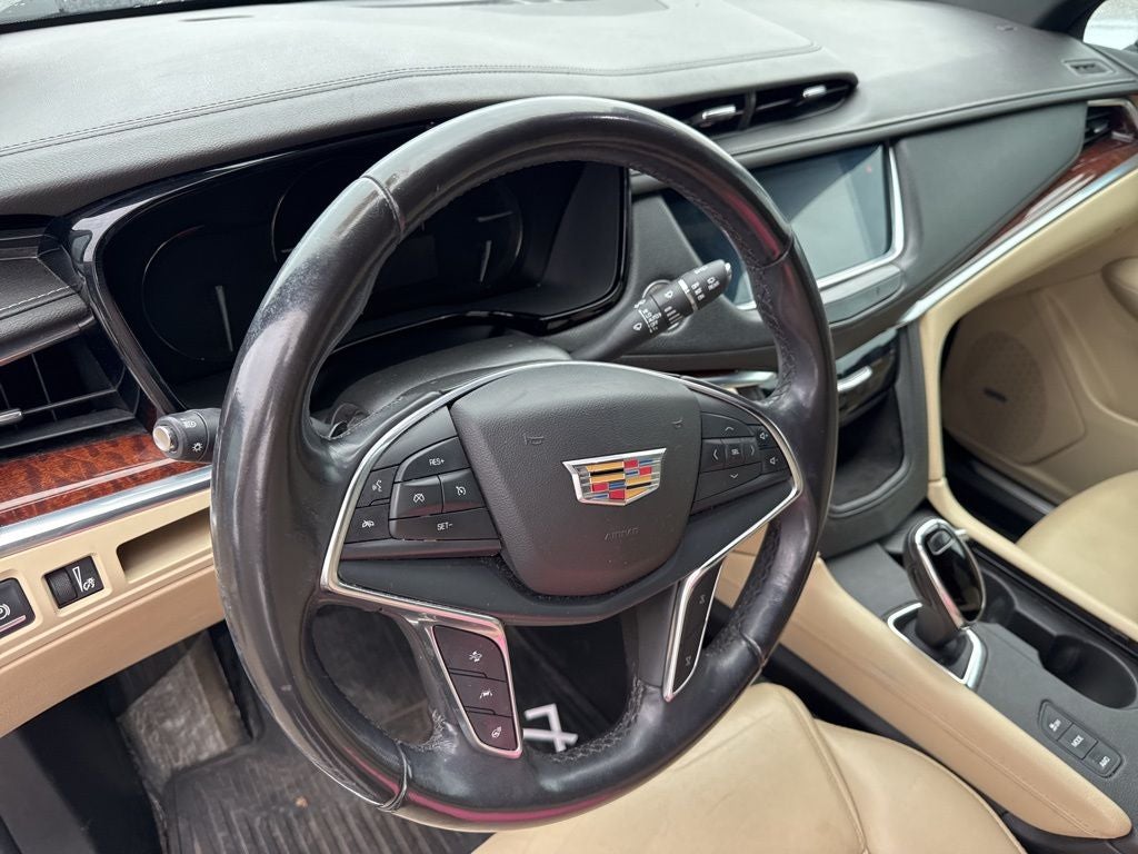 2018 Cadillac XT5 Premium Luxury