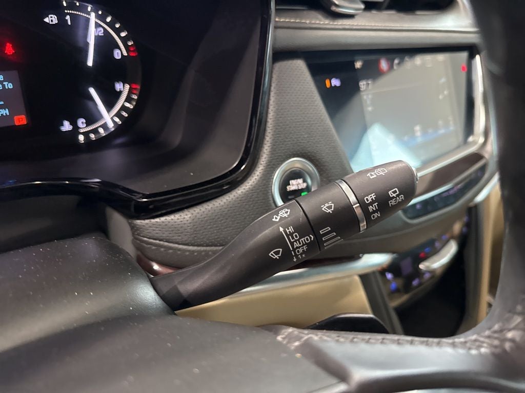 2018 Cadillac XT5 Premium Luxury