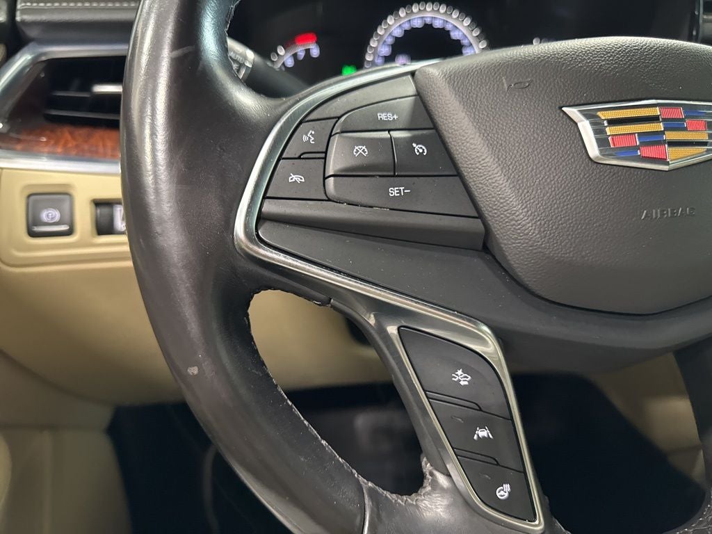 2018 Cadillac XT5 Premium Luxury